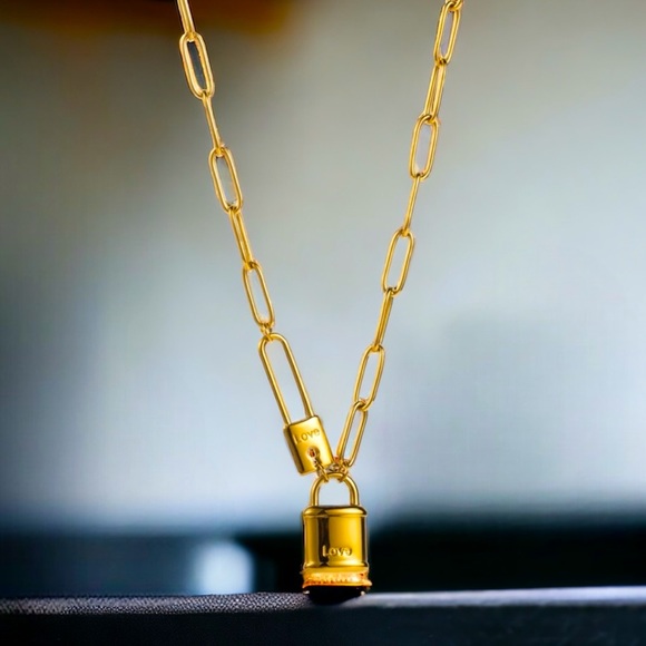 💝Boutique~Lock 🔒 of Love 💗 Necklace - Picture 1 of 5